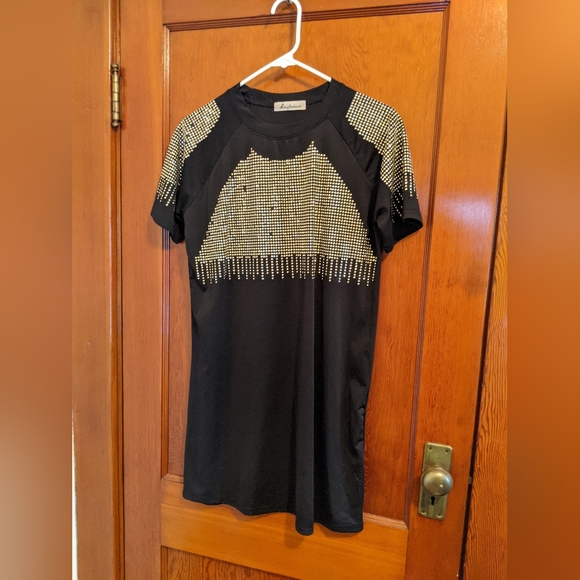 Mimi fashion Tops - Black Tee Shirt Dress with Gold Accents